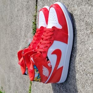 Jordan 1 Mid Barcelona Sweater Red Patent